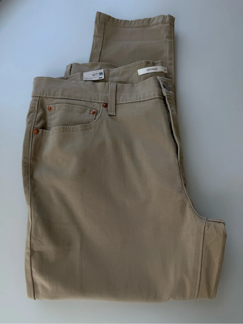 NWT Levi’s Boyfriend Pants Camel Beige 34x27